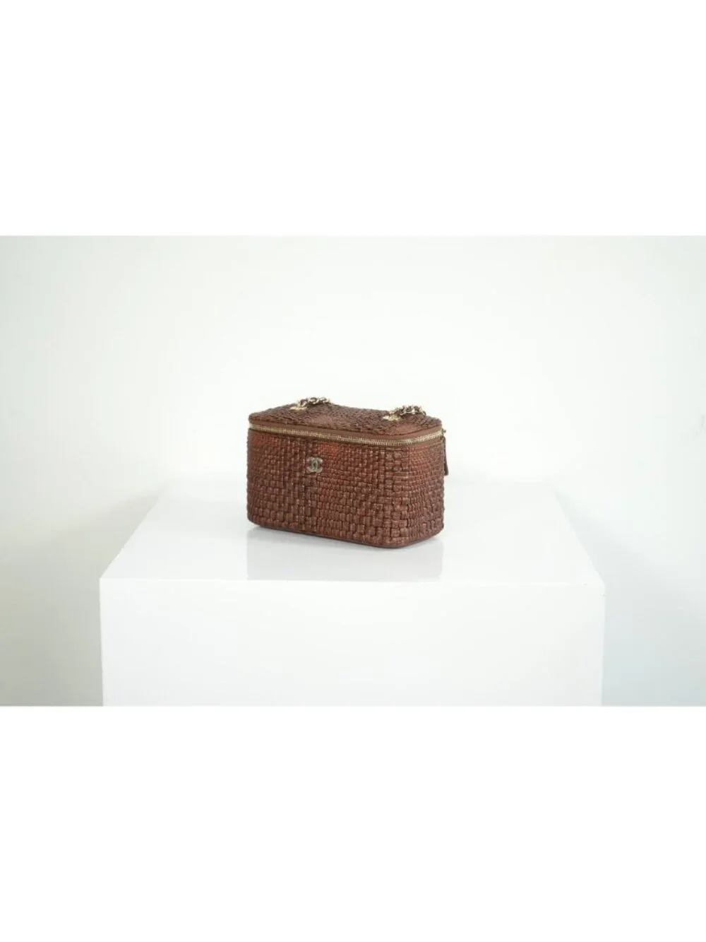 Chanel Classic brown raffia Vanity with chain (full set)